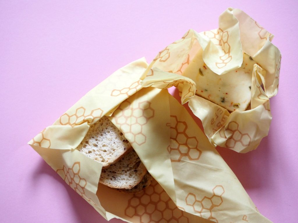 bees wrap umweltfreundliches material für lebensmittel